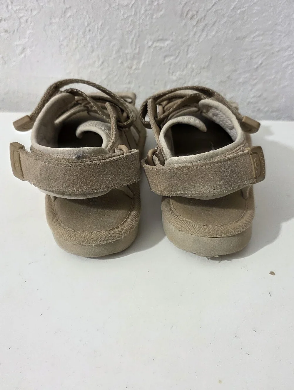 UGG Girls Goldencoast Multi Strap Suede Slingback Sandals Size 13